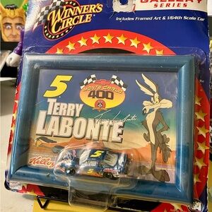 Winner's Circle Terry Labonte #5 Kids Collectible Toy Car - Blue